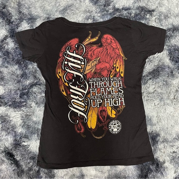 Red Chapter Live True Love Life shirt, simpler design on front. - Picture 4 of 5